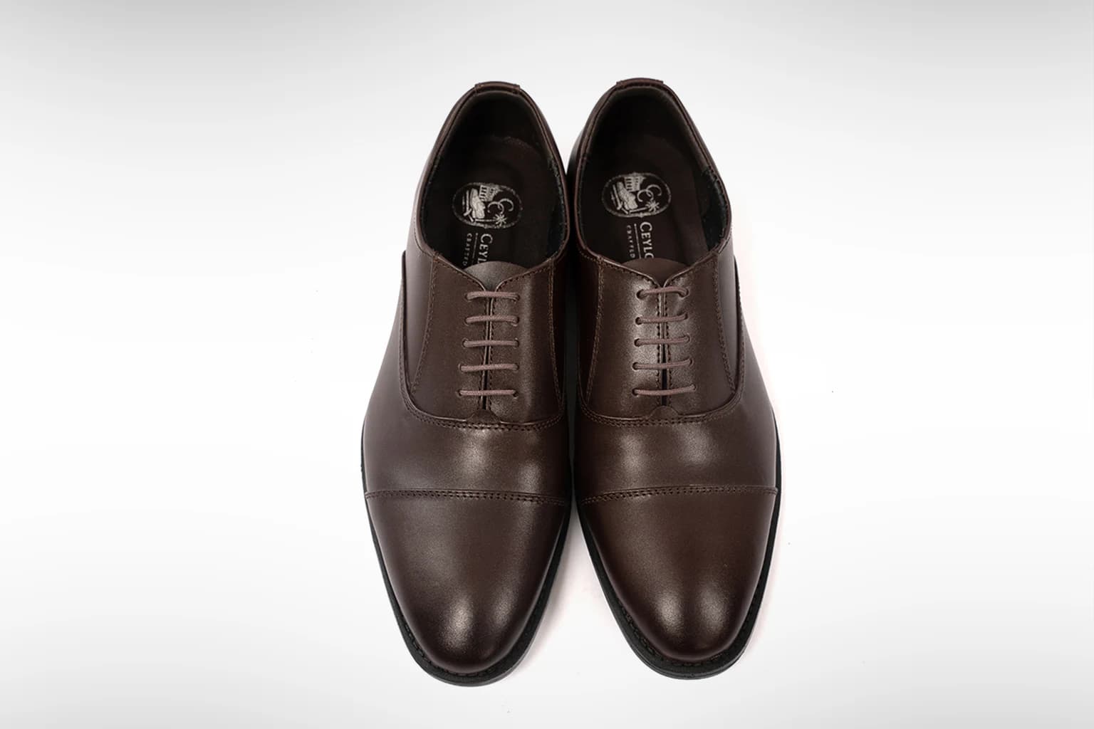 Brown leather shoes — The Colombo Oxford